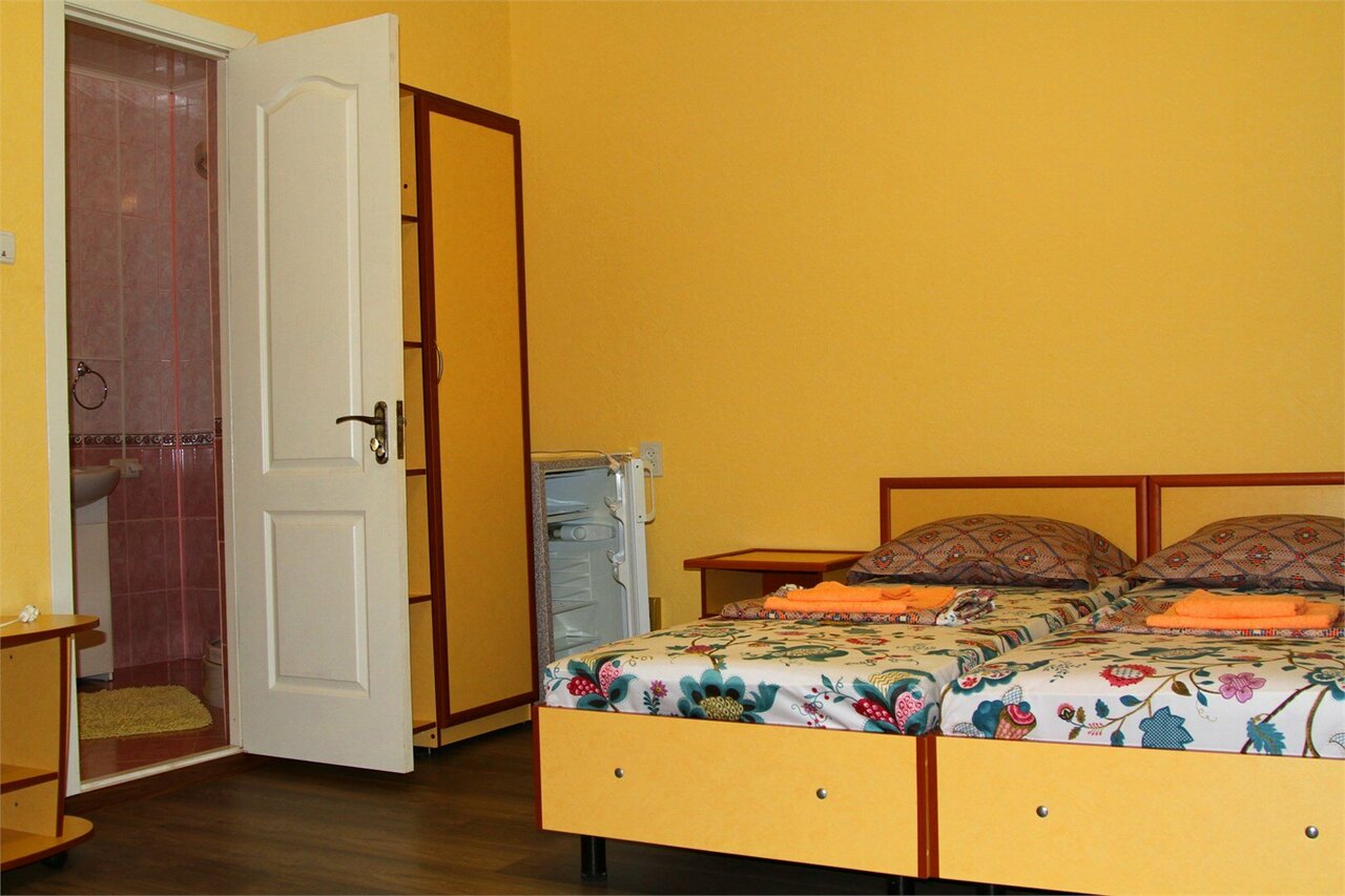 Гостиница Надежда Малореченское