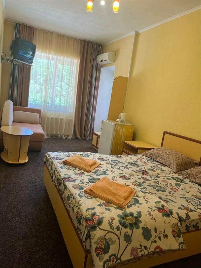 Гостиница Надежда Малореченское