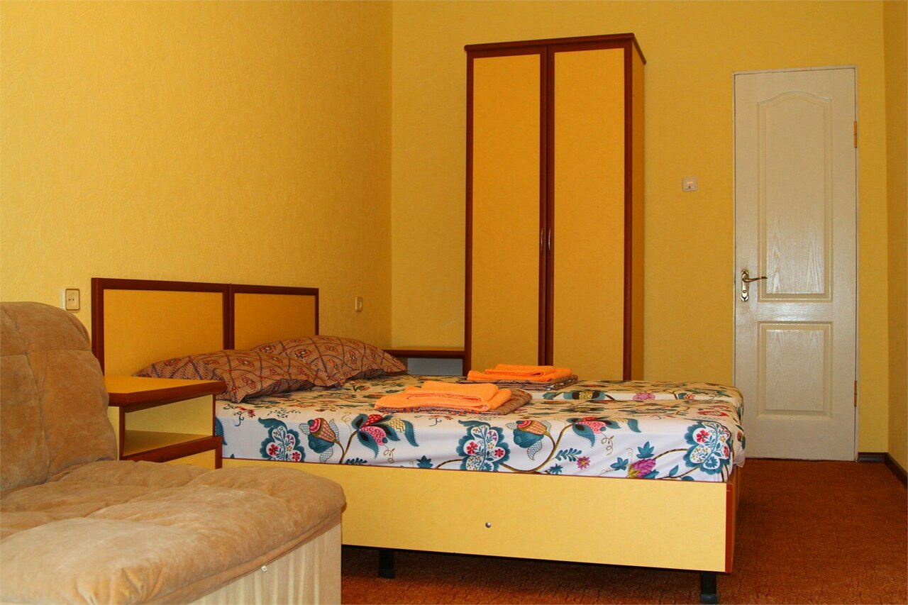 Гостиница Надежда Малореченское