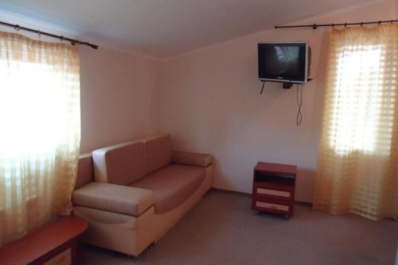 Гостиница Надежда Малореченское-45