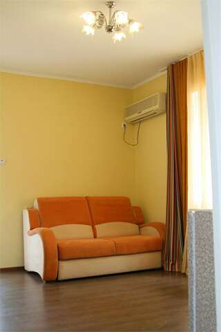 Гостиница Надежда Малореченское Люкс студия-1