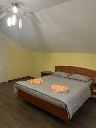 Гостиница Надежда Малореченское Люкс с двумя спальнями-6