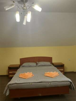 Гостиница Надежда Малореченское Люкс с двумя спальнями-4