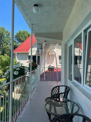 Гостиница Надежда Малореченское Комфорт-номер с кухней-5