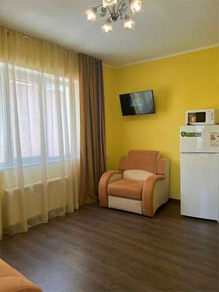 Гостиница Надежда Малореченское Люкс студия-10